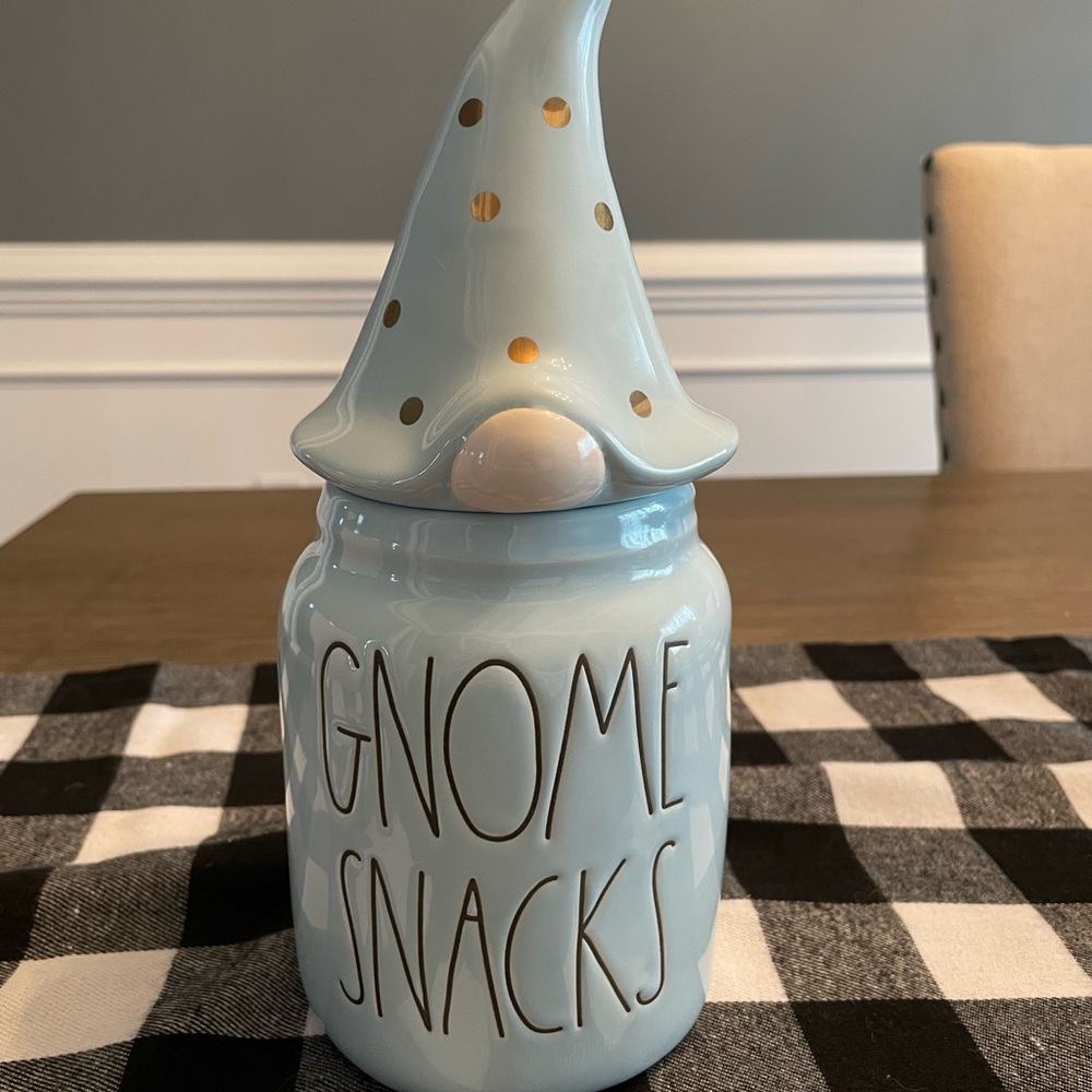 RAE DUNN “GNOME SNACKS” CANISTER